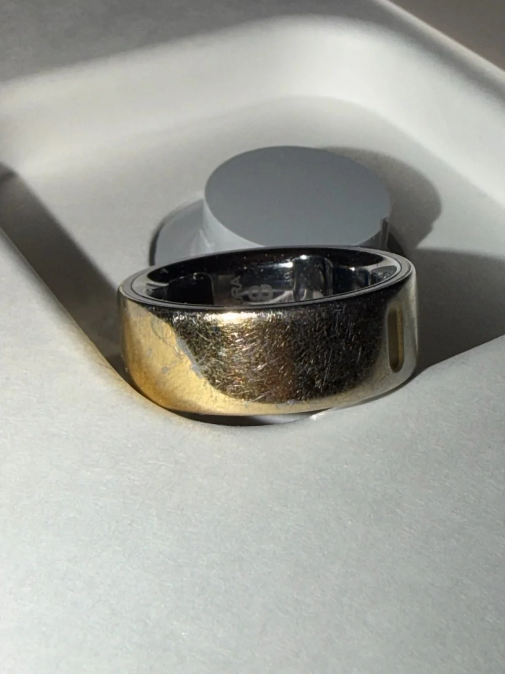 Oura Ring 4 Gold Size 8